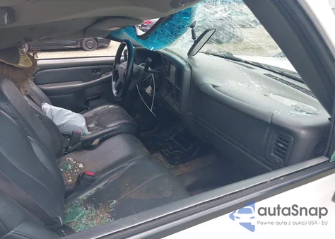 2000 Chevrolet Silverado C2500 z USA, uszkodzony, nr VIN 1GCFC24T2YE342937